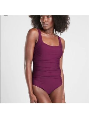 Athleta Square Neck One Piece Swimsuit in Velvet Plum. Size XXS